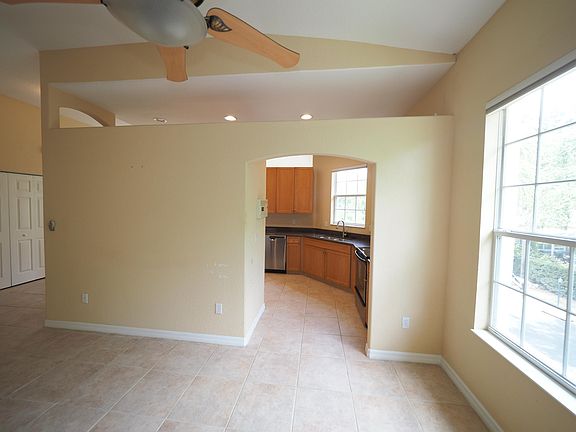 3rd image of 408 Triano Cir #1