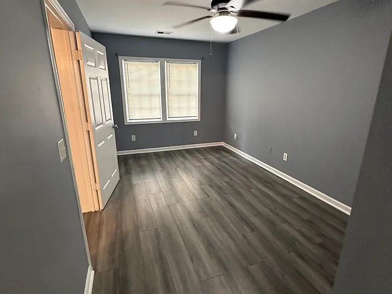 567 N Marietta Pkwy NE — Photo 7