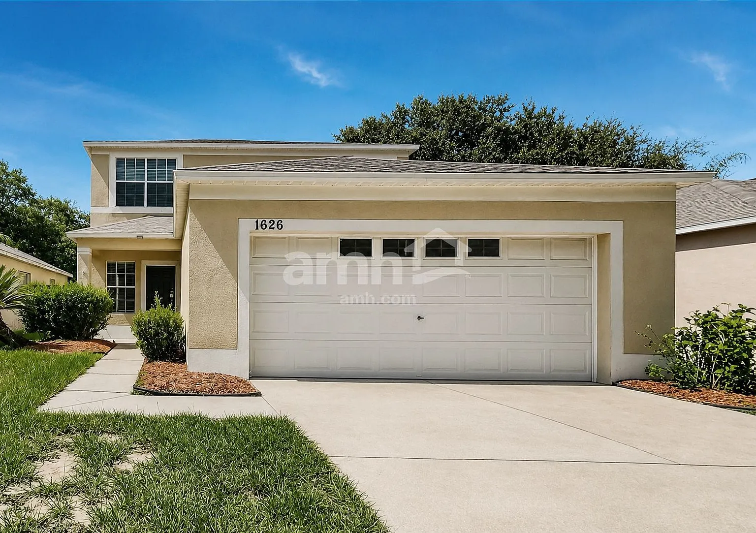 4 bed, 2.0 bath, 1484 sqft, $2,175 — Photo 1