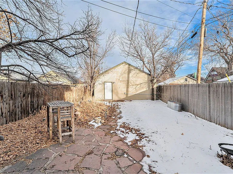 2428 Grove St — Photo 19