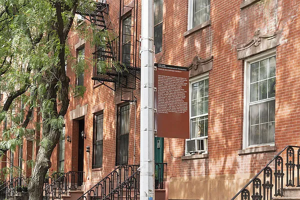 Rented by Luxus Manhattan Realty | media 22