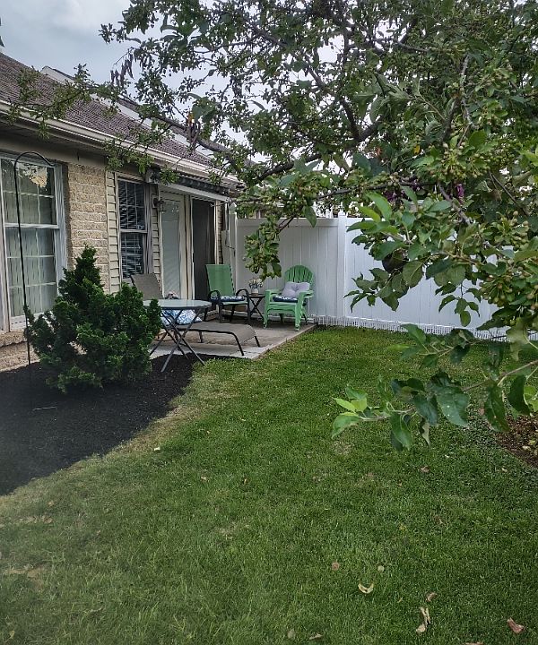 1st image of 14 Sanibel Ln