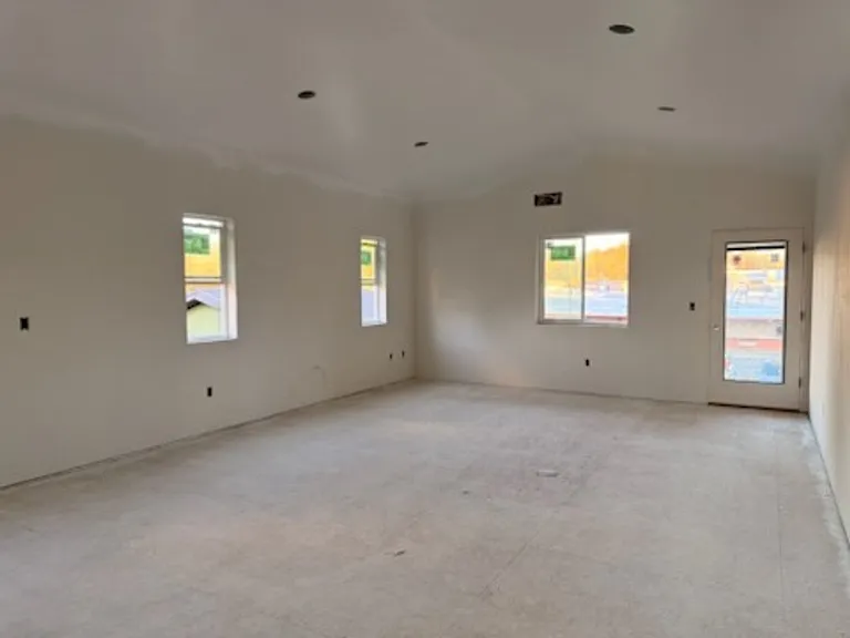 1138 N 7th St — Photo 3