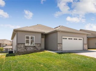 505 NW Somerset Ct, Ankeny, IA 50023