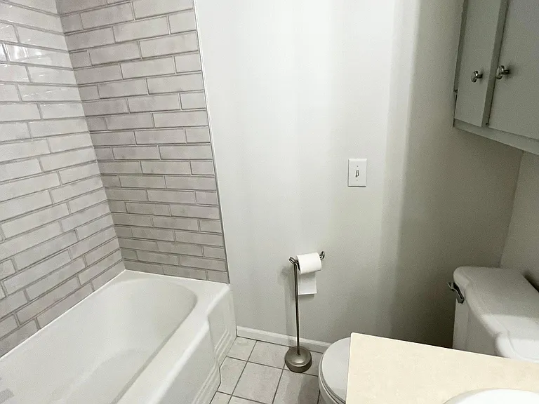 6762 Western Ave — Photo 7