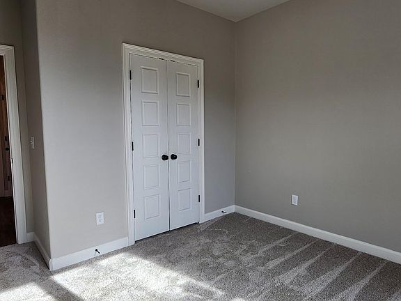 5th image of 17401 Crooked Oak Dr