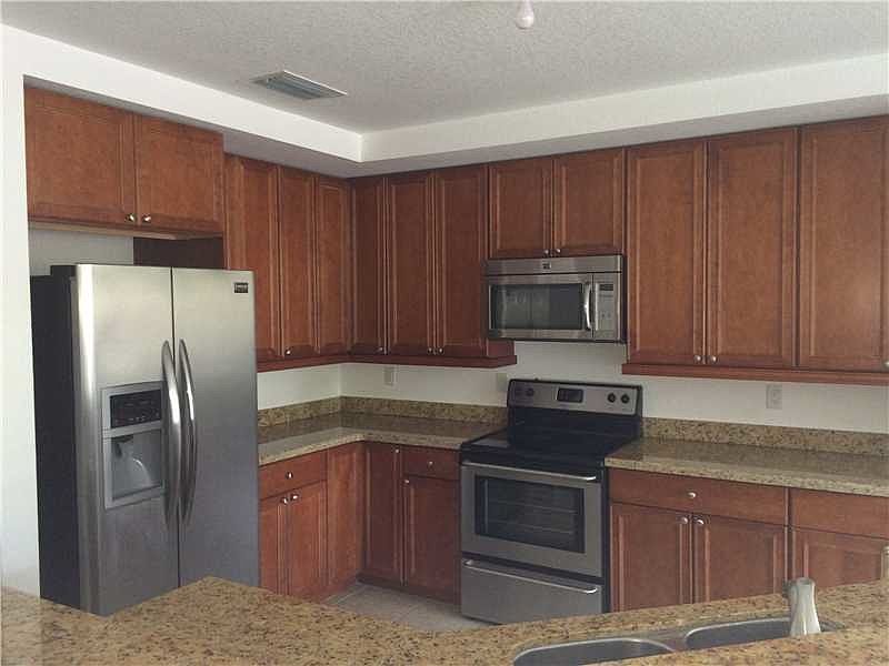 1st image of 107 Mendoza Ave #204