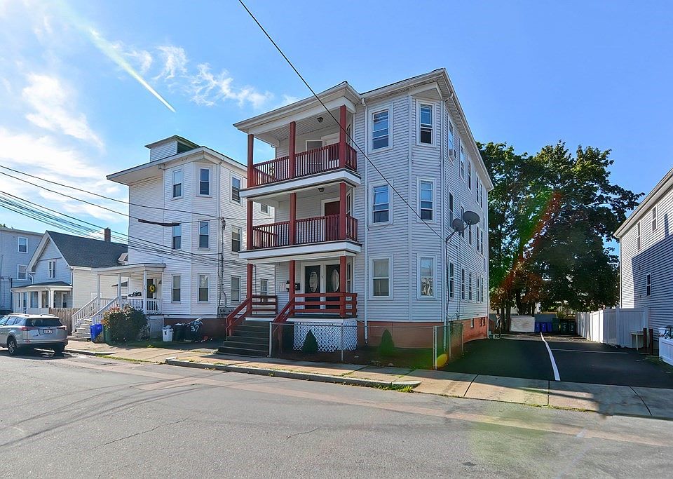 35 Holman St, Attleboro, MA 02703 Zillow