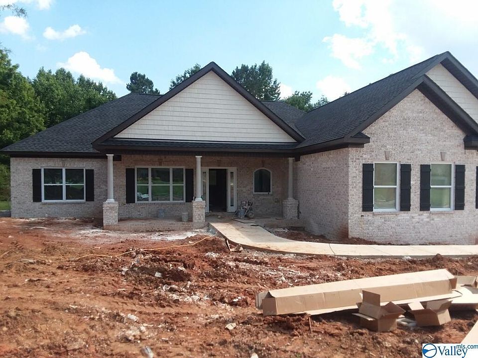 2nd image of 155 Thunderbird Dr