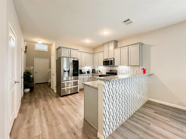 727 Road 5105 — Photo 12