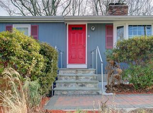 49 Overhill Rd, Warren, RI 02885