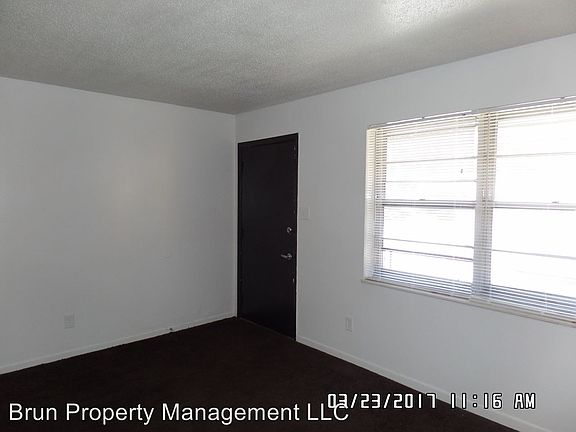 5th image of 2004 Dutch Valley Dr APT 14