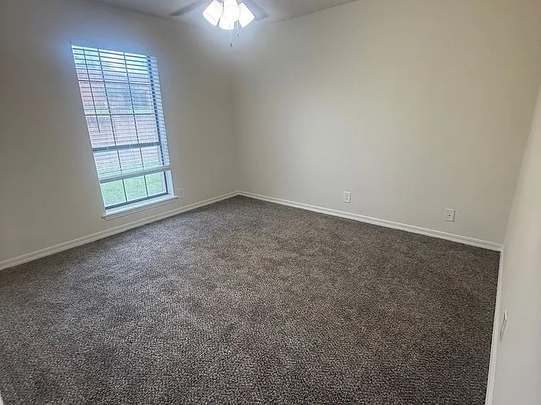 206 Cambridge Rd — Photo 34