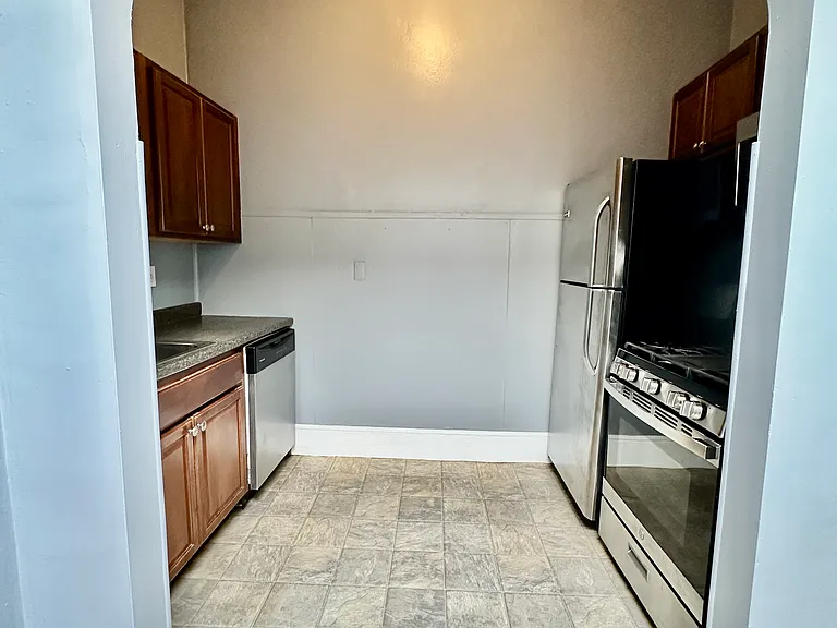100 Cabot St #7 — Photo 3