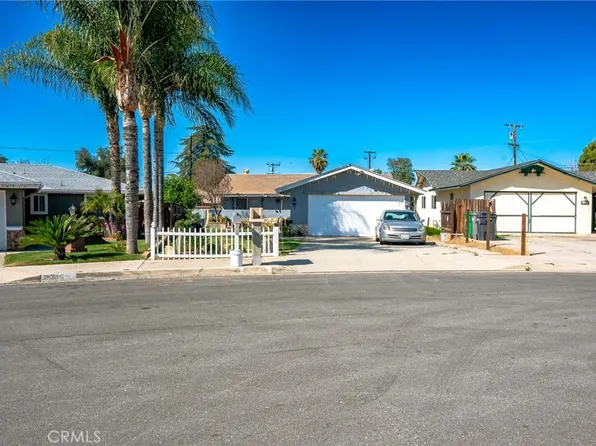 26141 Camas Dr, Hemet, CA 92544