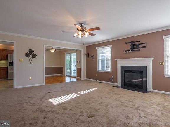 5th image of 107 Mount Vernon Dr