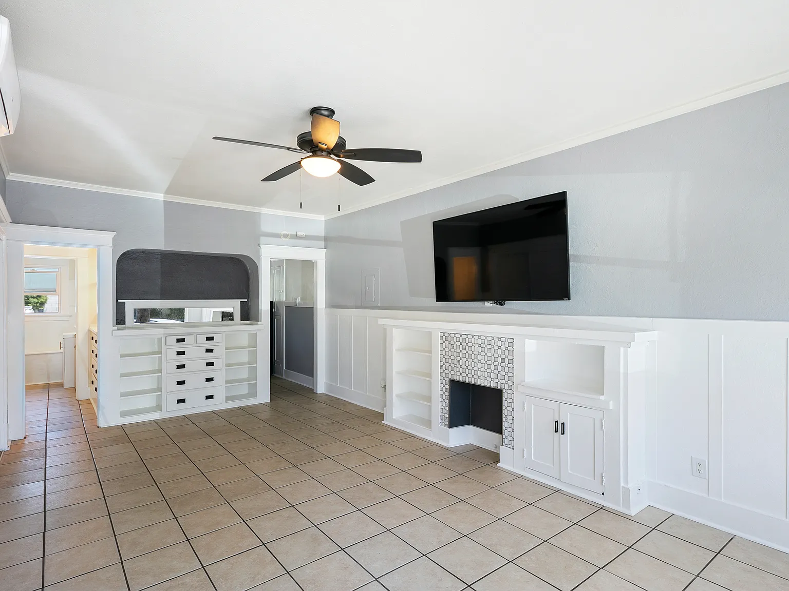 Studio, 485 sqft, $1,795 — Photo 2