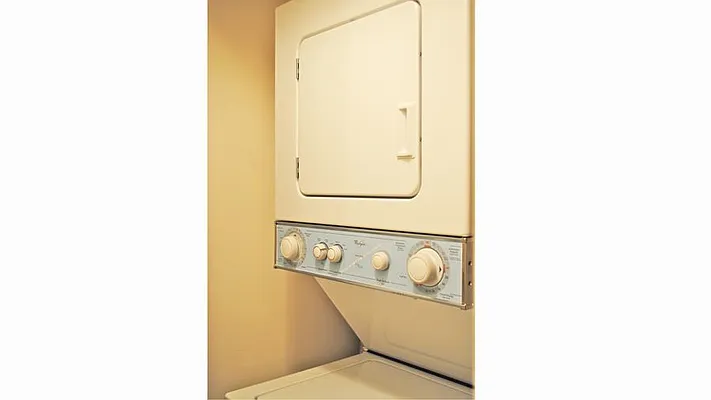 Rented by Fenwick Keats Real Estate | media 25