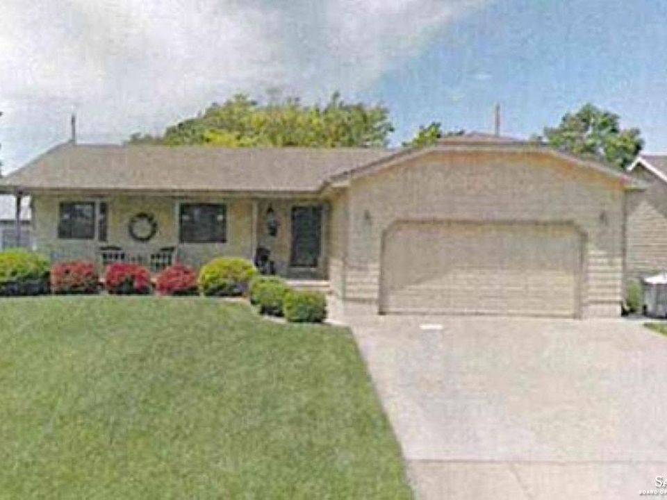 1st image of 2212 Sherwood Ln