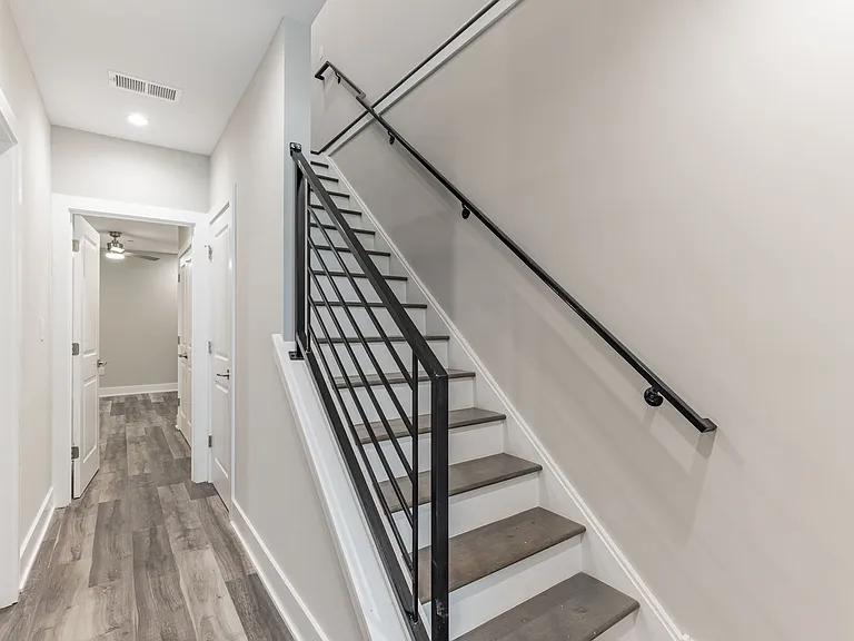 1609 Ogden St — Photo 35