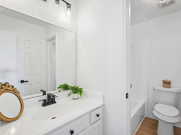 Harvester Dr — Photo 18