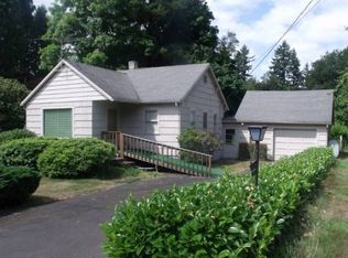 14017 S Livesay Rd, Oregon City, OR 97045