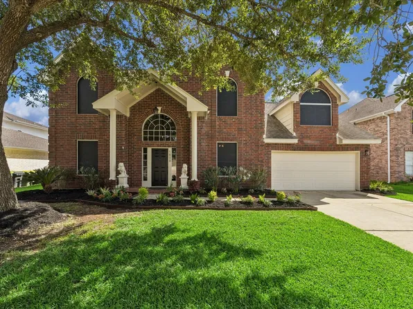1808 Oakleaf Cir, Pearland, TX 77581