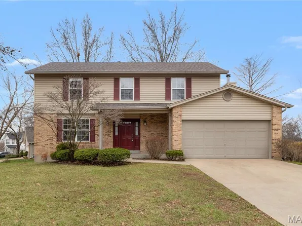 113 Greenstone Dr, Saint Charles, MO 63303