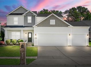 258 Thorn Brook Dr, O'Fallon, MO 63366