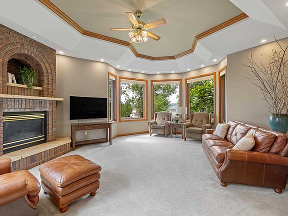 4th image of 8024 Countryside Blvd
