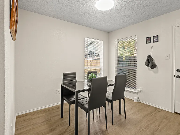E Norwood Cir — Photo 2