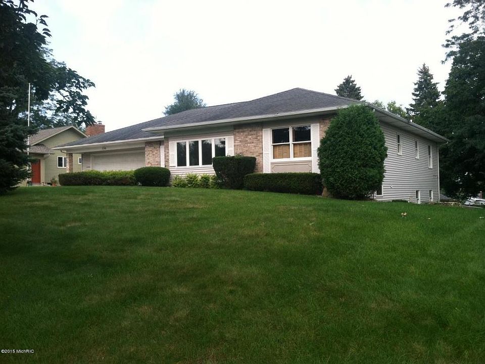 2nd image of 530 6th Ave