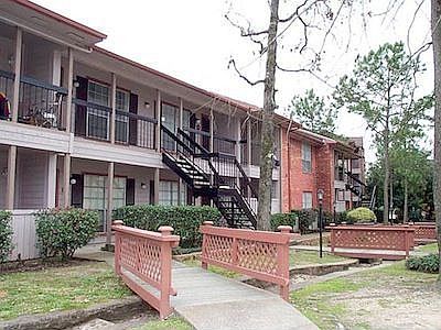 4th image of 291 Scarborough Dr