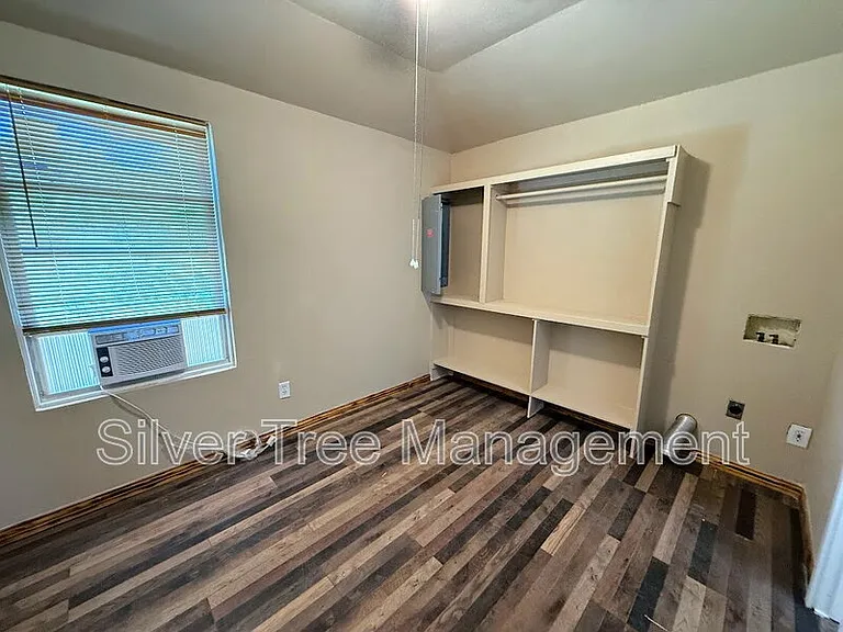 260 Lark Meadow Dr #D — Photo 14