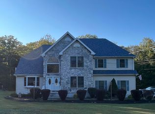 1501 Resica Falls Rd, East Stroudsburg, PA 18302