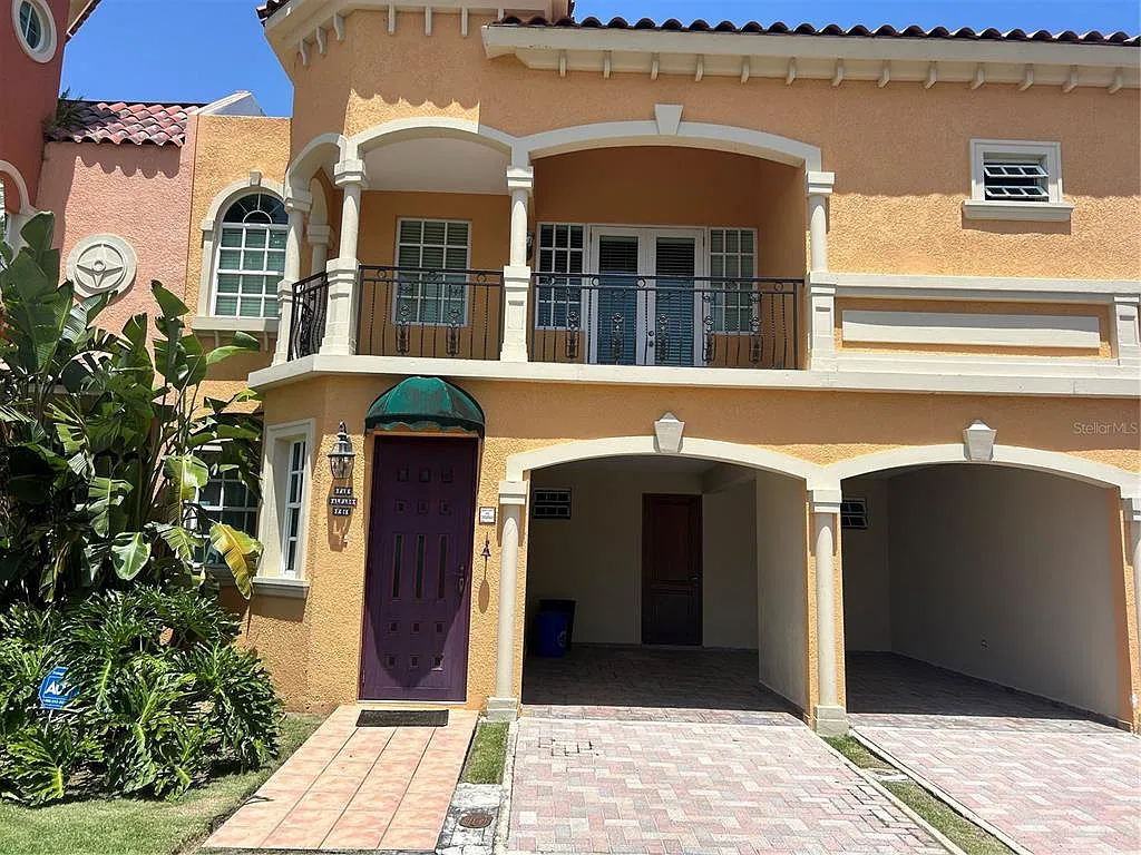 4 bed, 3.5 bath, $3,500 — Photo 1