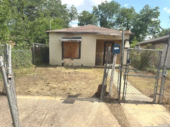 423 Hazel, San Antonio, TX 78207