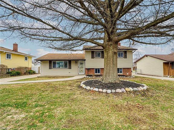 2nd image of 3140 Hetzel Dr