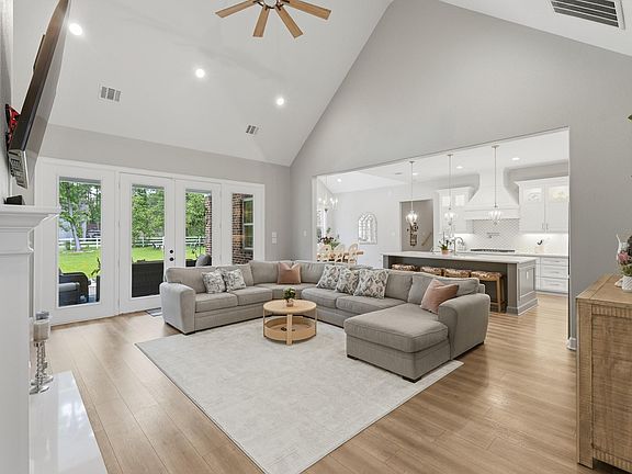 2nd image of 7106 Hampton Ct