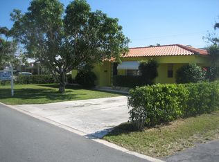 320 Russlyn Dr, West Palm Beach, FL 33405