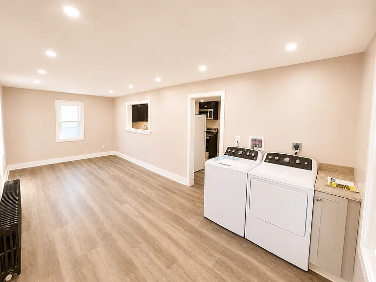 92 Bridge St #1 — Photo 13