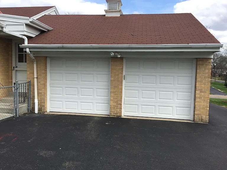 7925 Sagamore Dr — Photo 21