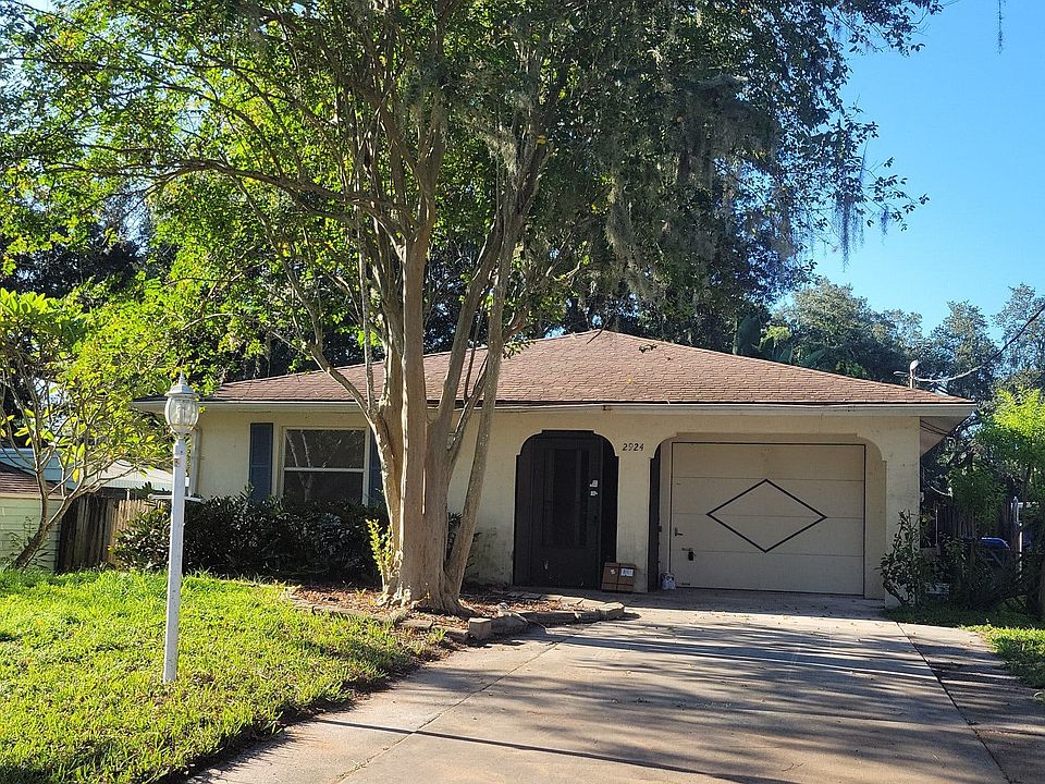 1st image of 2924 Stoneland Ln