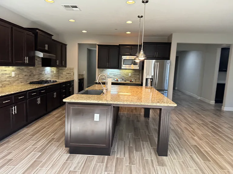 2031 Newcastle Dr — Photo 3