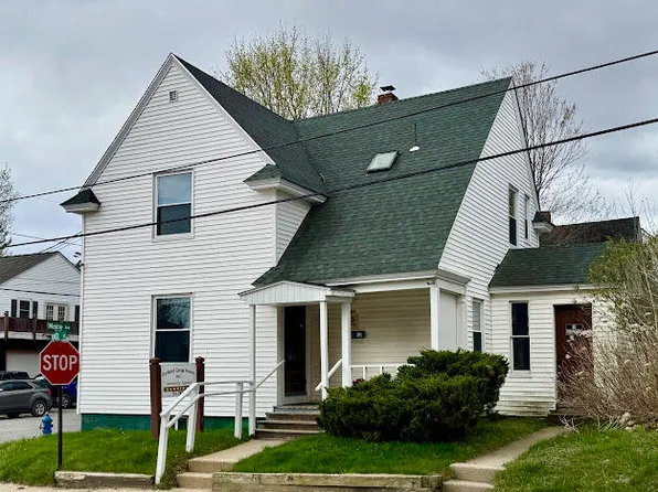 201 Knox Street, Rumford, ME 04276