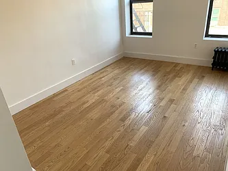 Rented by Tapiro Realty