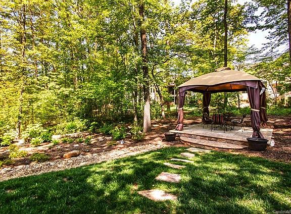 4th image of 7955 Glen Abbey Cir