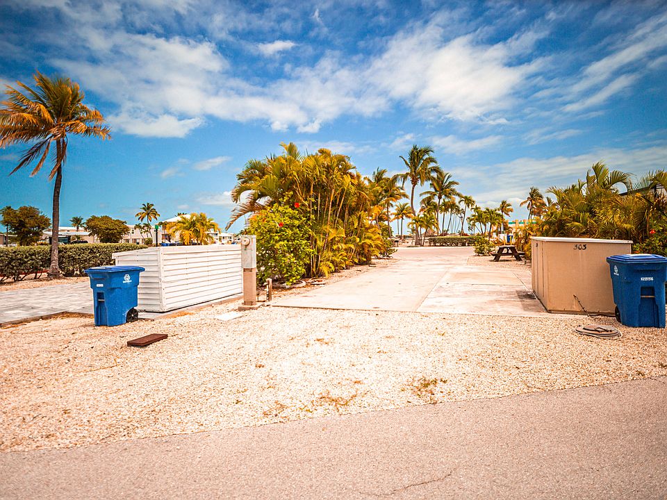 1st image of 701 Spanish Main Dr #303
