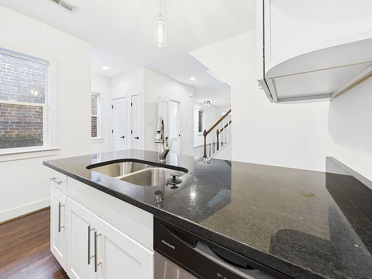 2617 1/2 W Main St #B — Photo 2