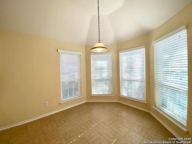 6635 Shady Bend Dr — Photo 8